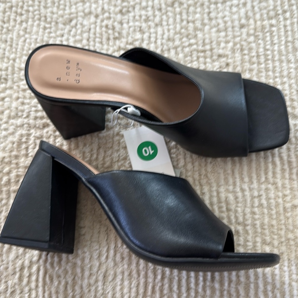 A New Day Slide Vira Black Sandals Heels size 10